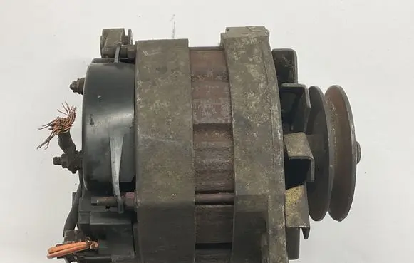 Renault Espace I Generator/alternator A14N163 12V75A 2541324