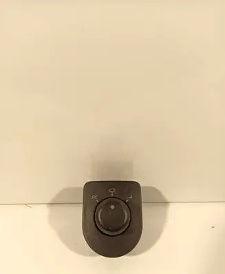 Volkswagen Golf IV Wing mirror switch 1J2959565D