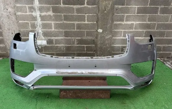 Volvo XC90 Front bumper 