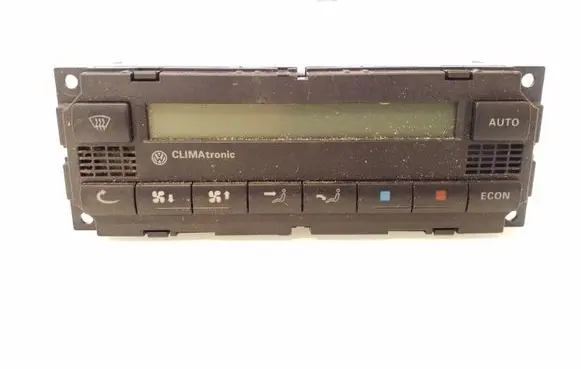 Volkswagen Golf IV Climate control unit