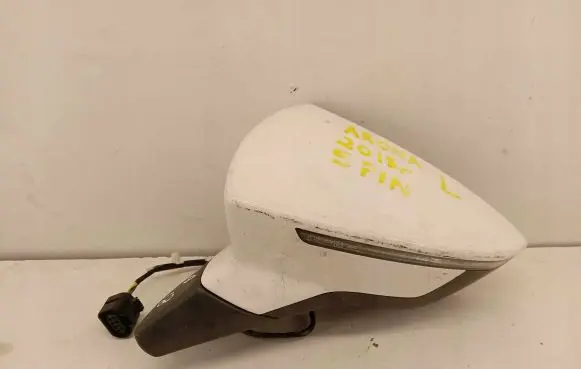 Seat Arona Front door electric wing mirror