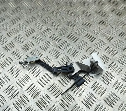 BMW X6 G06 Air suspension front height level sensor 6895467 6879040