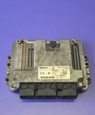 Volvo V50 Engine control unit/module 0281011775 31211076 4N5112A650BB