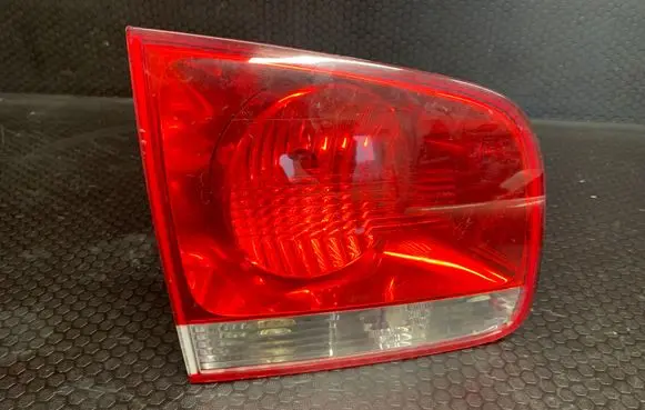 Volkswagen Touareg I Tailgate rear/tail lights 7L6945093H