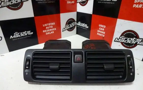 Volvo V50 Dashboard air vent grill cover trim 30722777