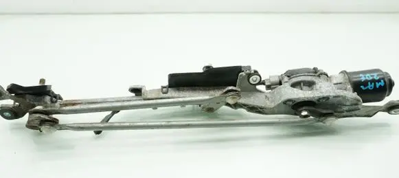 Mazda 2 Front wiper linkage and motor