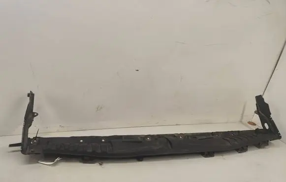 Renault Megane III Heat shield in engine bay 668100004R