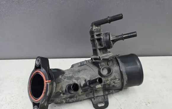 Dacia Sandero III Air intake duct part 165763262R