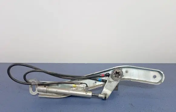 Volkswagen Phaeton Holder (bracket) 3D5827582C