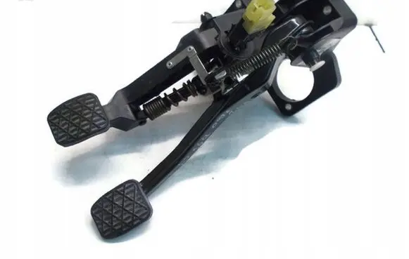 Mercedes-Benz A W169 Pedal assembly A1692906501