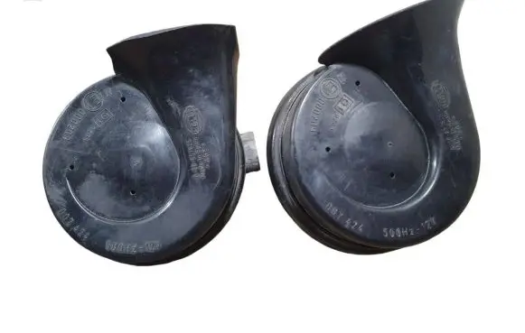 Audi A4 S4 B6 8E 8H Horn signal 8E0951223