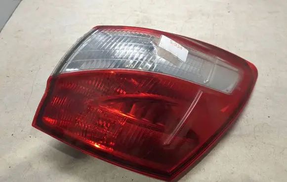 Nissan Qashqai Rear/tail lights 89503244