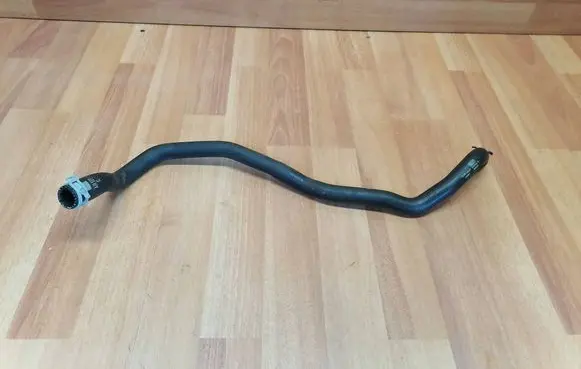 Opel Insignia B Engine coolant pipe/hose 39144370 YR00158780 4370U