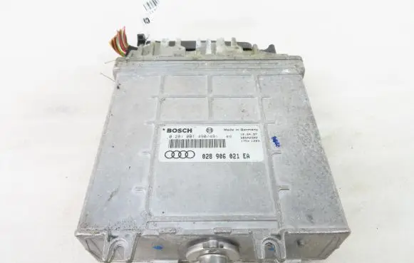 Audi A4 S4 B5 8D Engine control unit/module 0281001490 028906021EA