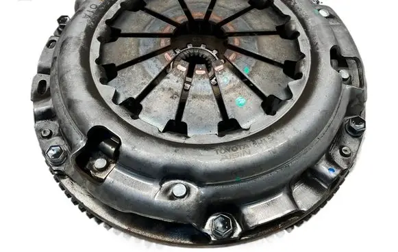 Toyota Yaris Clutch set kit OYT26028 0D180