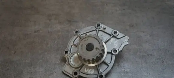 Volvo S60 Water pump 538049710