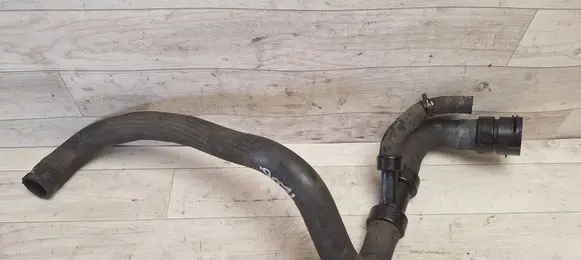Volvo V70 Engine coolant pipe/hose 