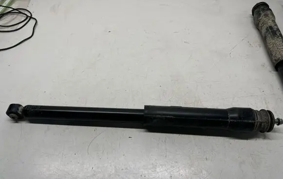 Toyota Yaris XP210 Rear shock absorber/damper 485300DJ90