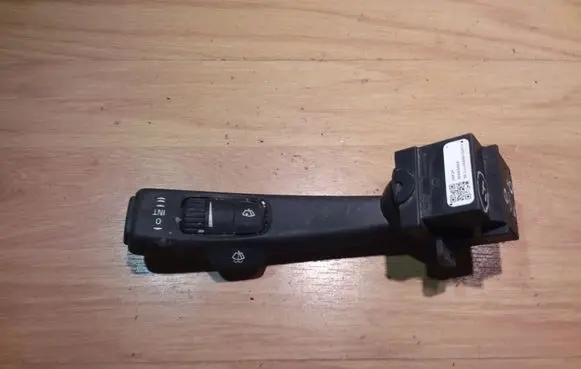 Volvo S80 Wiper control stalk 30669860