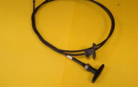 Engine bonnet/hood lock release cable