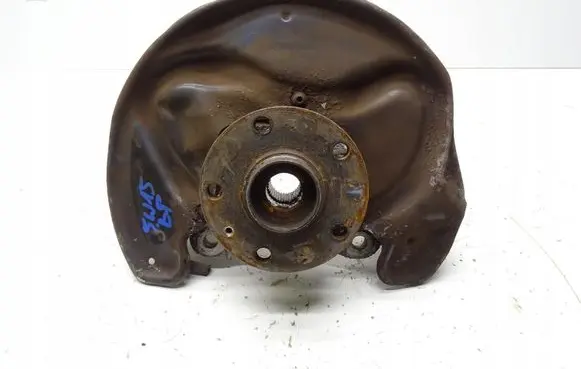 Audi TT TTS Mk2 Front wheel hub spindle knuckle 8J0615311