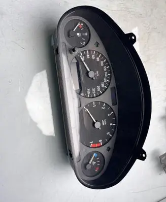 BMW Z3 E36 Speedometer (instrument cluster) 88311220