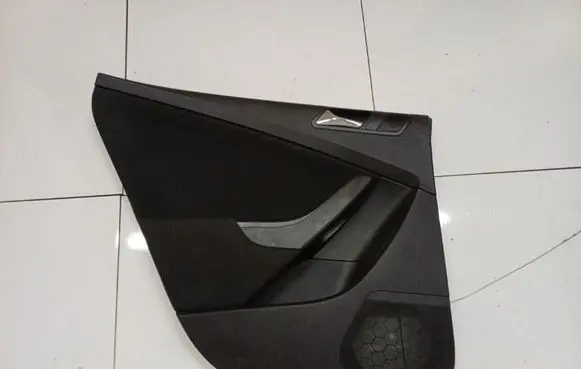 Volkswagen PASSAT B6 Rear door interior light 3C9867211DK