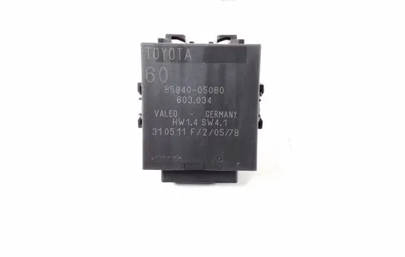 Toyota Avensis T270 Other control units/modules 85940-05060