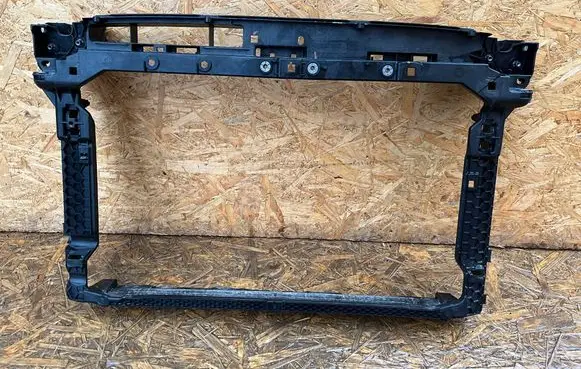 Volkswagen PASSAT B9 Radiator support slam panel 3J0805588C
