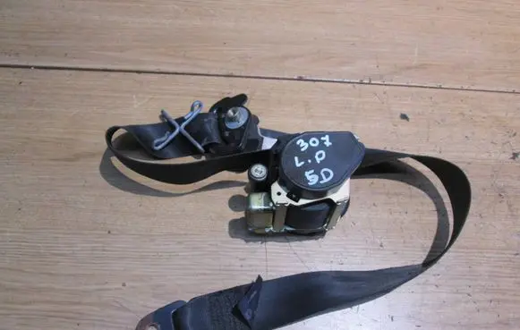 Peugeot 307 Front seatbelt 4270565