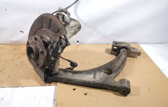 Volkswagen PASSAT B6 Front wheel hub spindle knuckle
