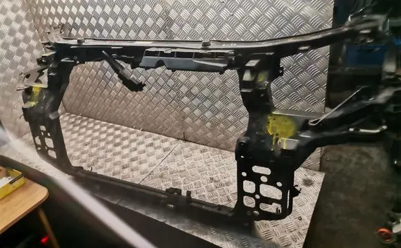 Hyundai Santa Fe Radiator support slam panel