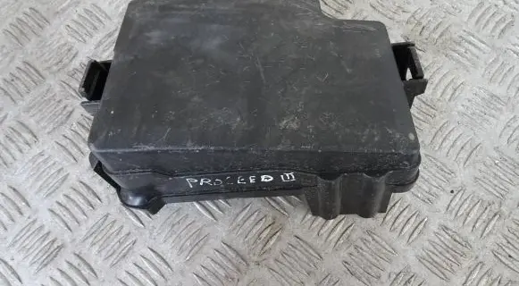 KIA Pro Cee'd III Fuse box cover 91956-J7202