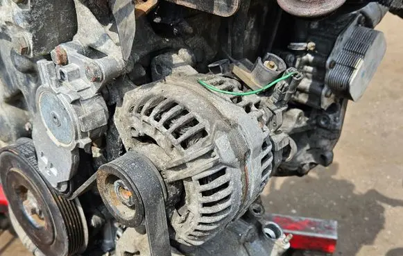 Citroen C3 Generator/alternator 96464775
