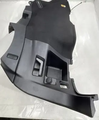 Subaru Outback (BS) Tailgate/trunk side cover trim 
