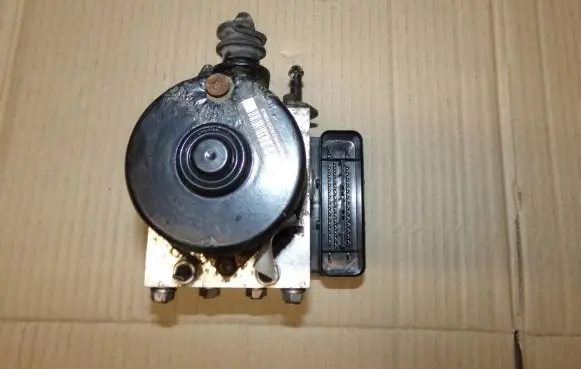 Volkswagen Cross Touran I ABS Pump 1k0907379aa