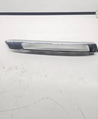 Mercedes-Benz ML W164 Front fog light trim/grill A1648847322