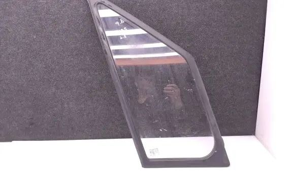 Mercedes-Benz Sprinter W906 Front vent window/glass (coupe) A9066711320