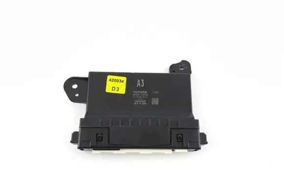 Toyota Camry VIII XV70 Air conditioner control unit module 8865033F30 2775005271