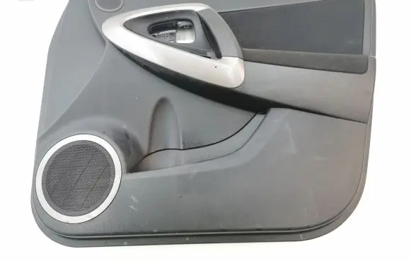 Toyota RAV 4 (XA30) Front door card panel trim