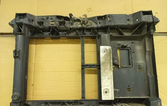 Citroen C3 Radiator support slam panel 9682586580