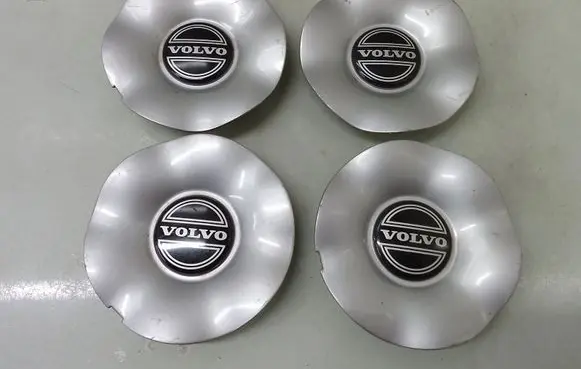 Volvo 850 Original wheel cap 9140405
