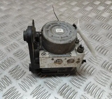 Volkswagen Golf VII ABS Pump 5Q0614517AL 5Q0907379AK