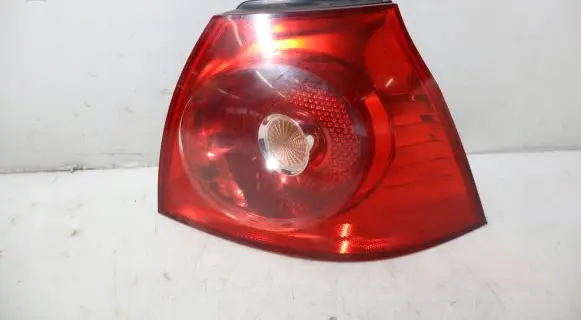 Volkswagen Golf V Rear/tail lights