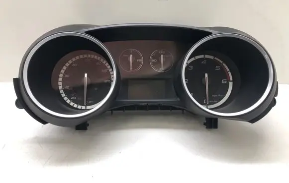 Alfa Romeo Giulietta Speedometer (instrument cluster) 50516479 A2C53352739