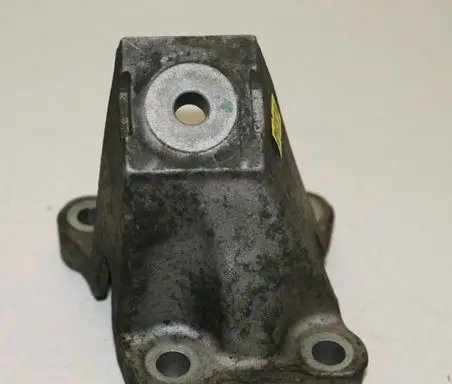 Audi A6 S6 C6 4F Engine mounting bracket 4F0199307AA