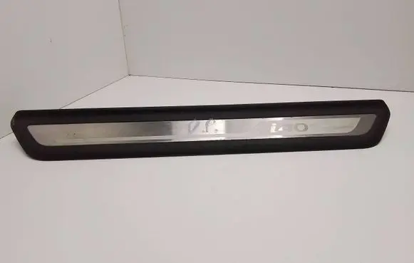 Hyundai i40 Front sill trim cover 858833Z100 A049100