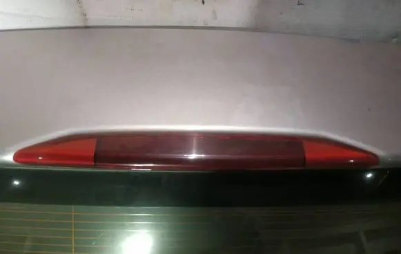 Subaru Outback Third/center stoplight