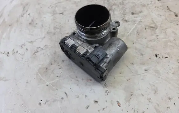 Jaguar XE Electric throttle body valve G4D39F991AA
