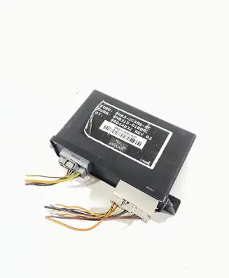 Jaguar XF X250 Hand brake control module 8W832C496AC